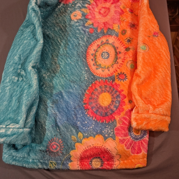 Colorful Fuzzy Floral Jacket Size M - Picture 5 of 5